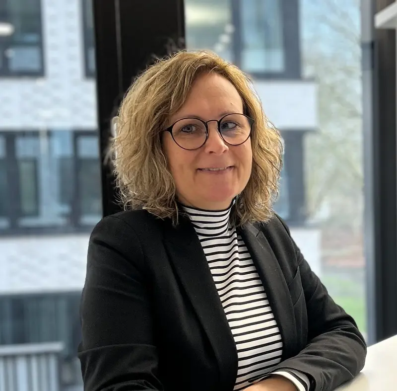 Portrait of Tina Reinders, Head of Product Procurement Execution