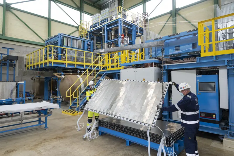 Cell assembly in Carbon2Chem